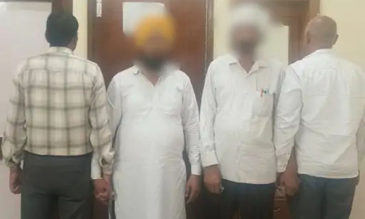 ACB Raid Patwari and his associate caught red-handed taking bribe in Haryana, Anti-Corruption Bureau team raids