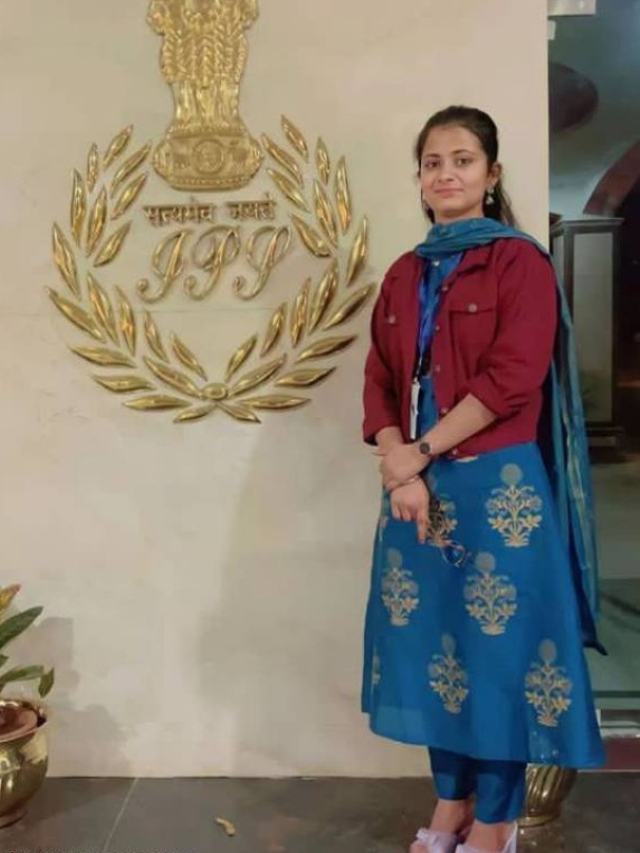 Inspirational story: Mother worked as a labourer to educate her daughter, daughter became an IPS and IAS officer at the age of 21. Learn the full story here.