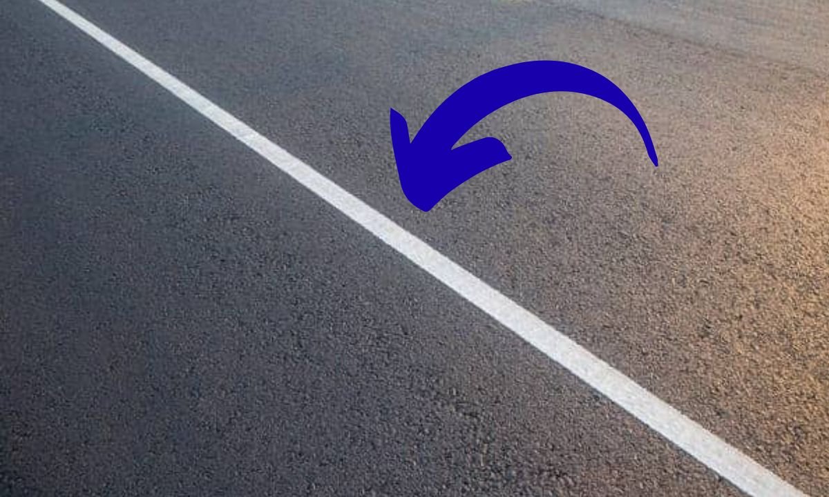 Jind News: ADC gave instructions to install white strips on the roads.