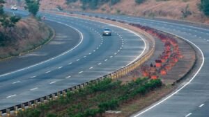 Expressway 2026 : 2026 में खुलेंगे 4 बड़े एक्सप्रेसवे, इन शहरों की लिखी जाएगी नई इबारत 1 Expressway 2026: 4 major expressways will open in 2026, redefining these cities